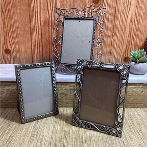 Elegant Silver Photo Frame Set Holds 4x6 Photos